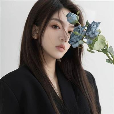 DC超级英雄美少女：星际游戏